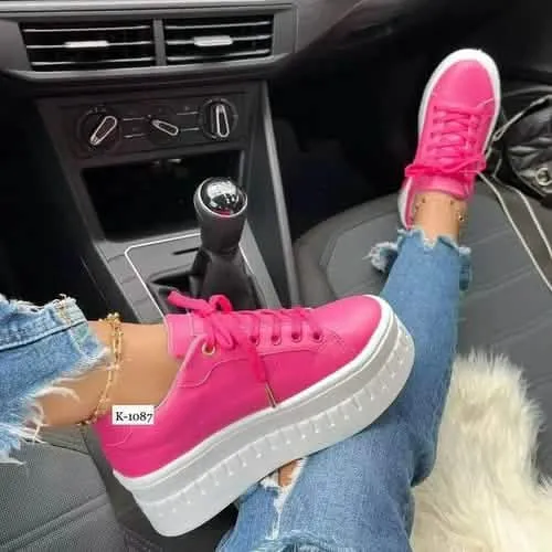 Chic Women's Casual Platform Sneakers - Everyday Comfort Collection