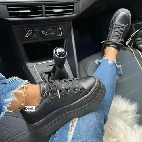 Chic Women's Casual Platform Sneakers - Everyday Comfort Collection