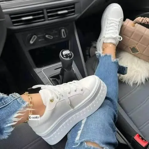 Chic Women's Casual Platform Sneakers - Everyday Comfort Collection