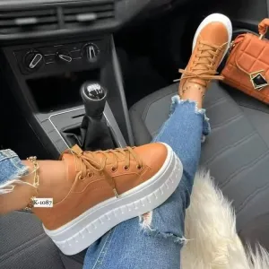 Chic Women's Casual Platform Sneakers - Everyday Comfort Collection