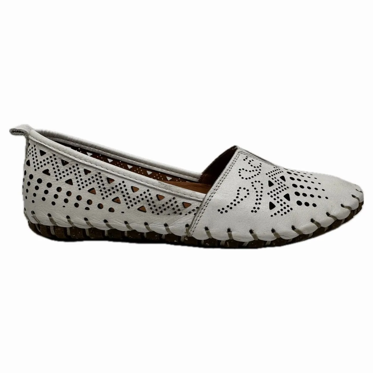 Everly Women's Luna 03 Slip Ons- White