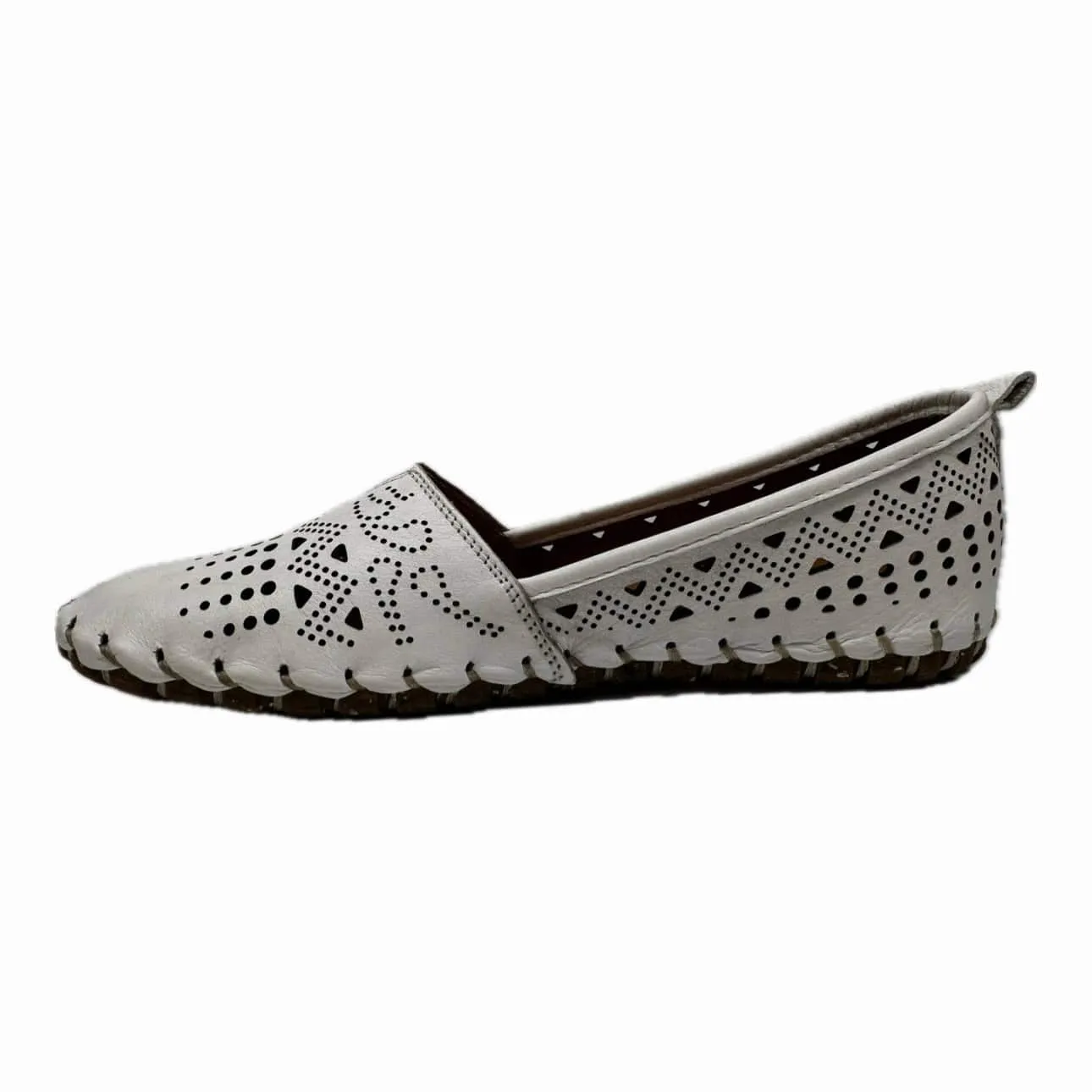 Everly Women's Luna 03 Slip Ons- White