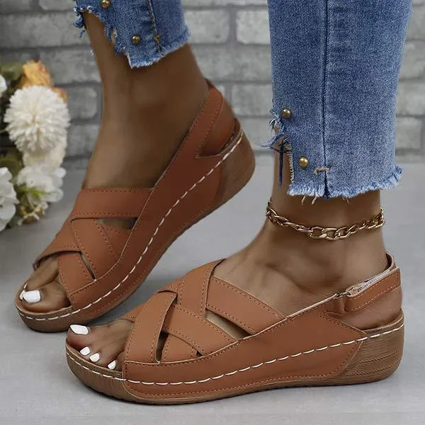 Women's Platform Sandals with Buckled Fish Mouth and Wedge Heel 41008607C