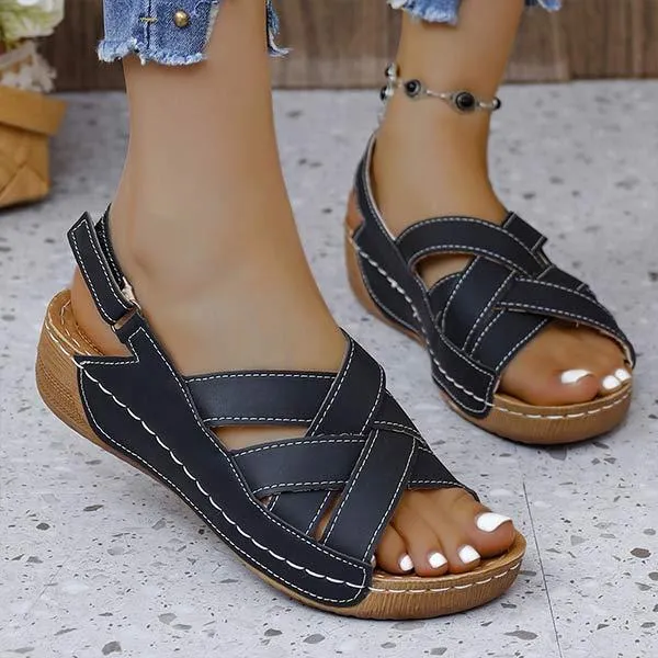 Women's Platform Sandals with Buckled Fish Mouth and Wedge Heel 41008607C